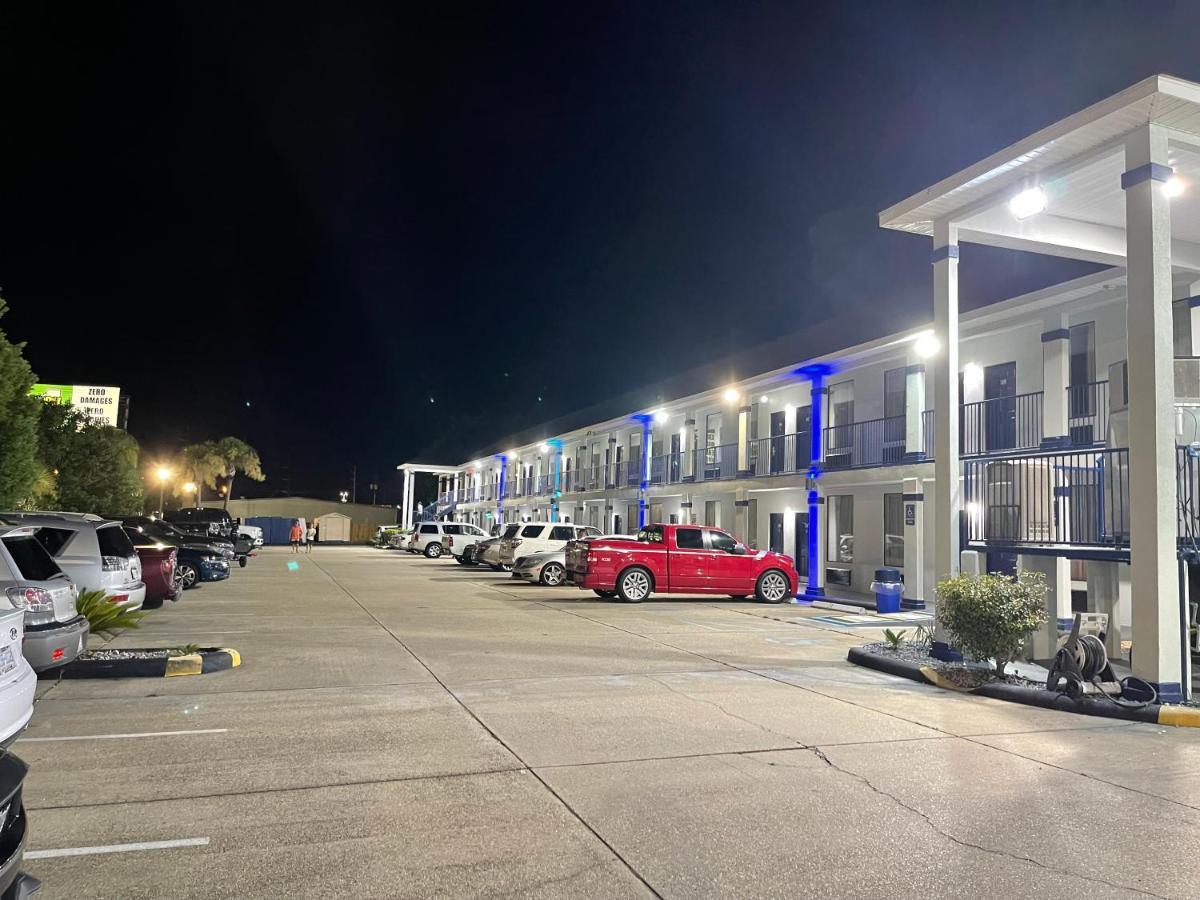 Magnolia Gautier- Ocean Springs- Pascagoula Hotel