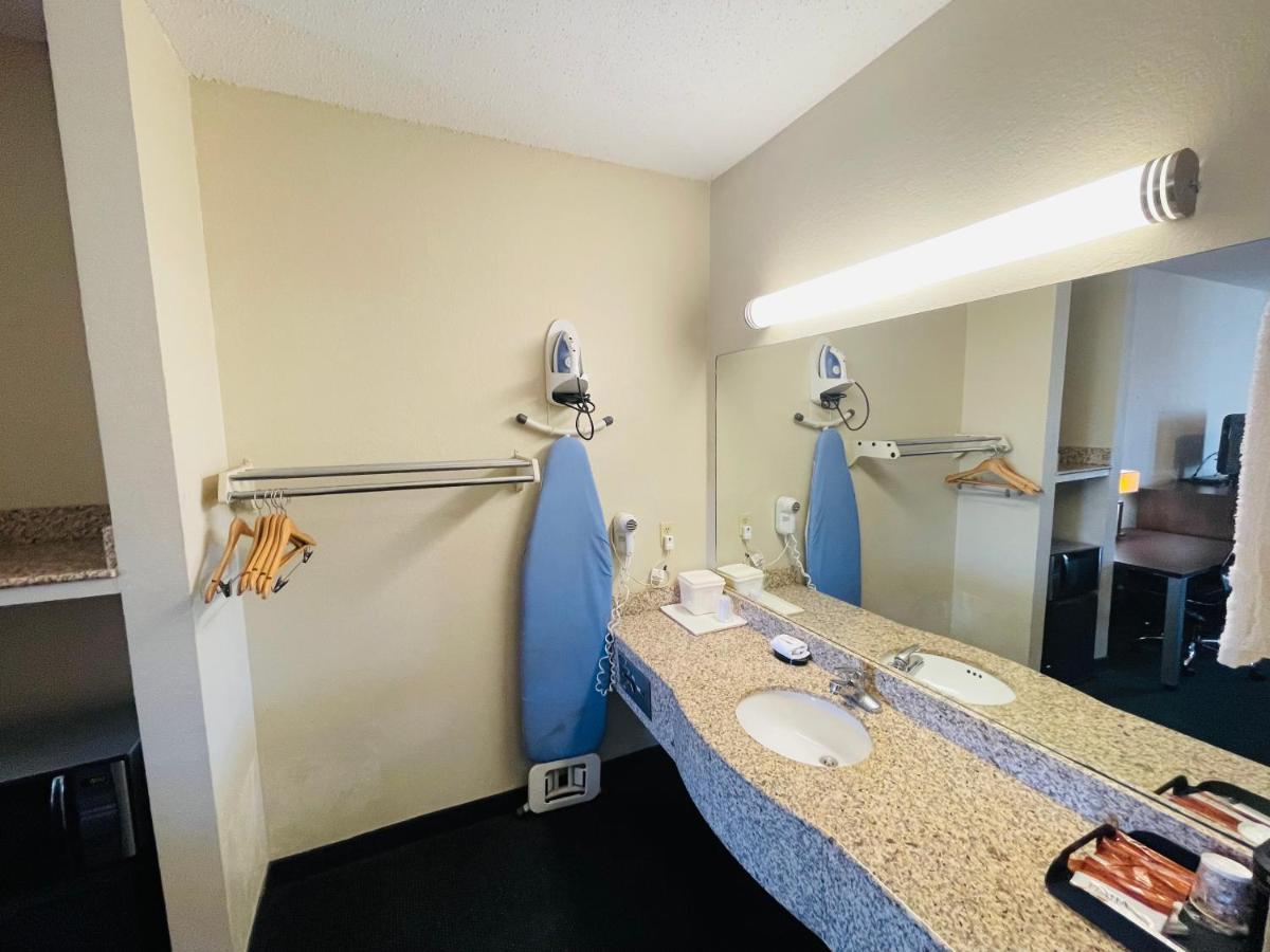 Magnolia Of Biloxi,ocean Springs,pascagoula & 2* Gautier
